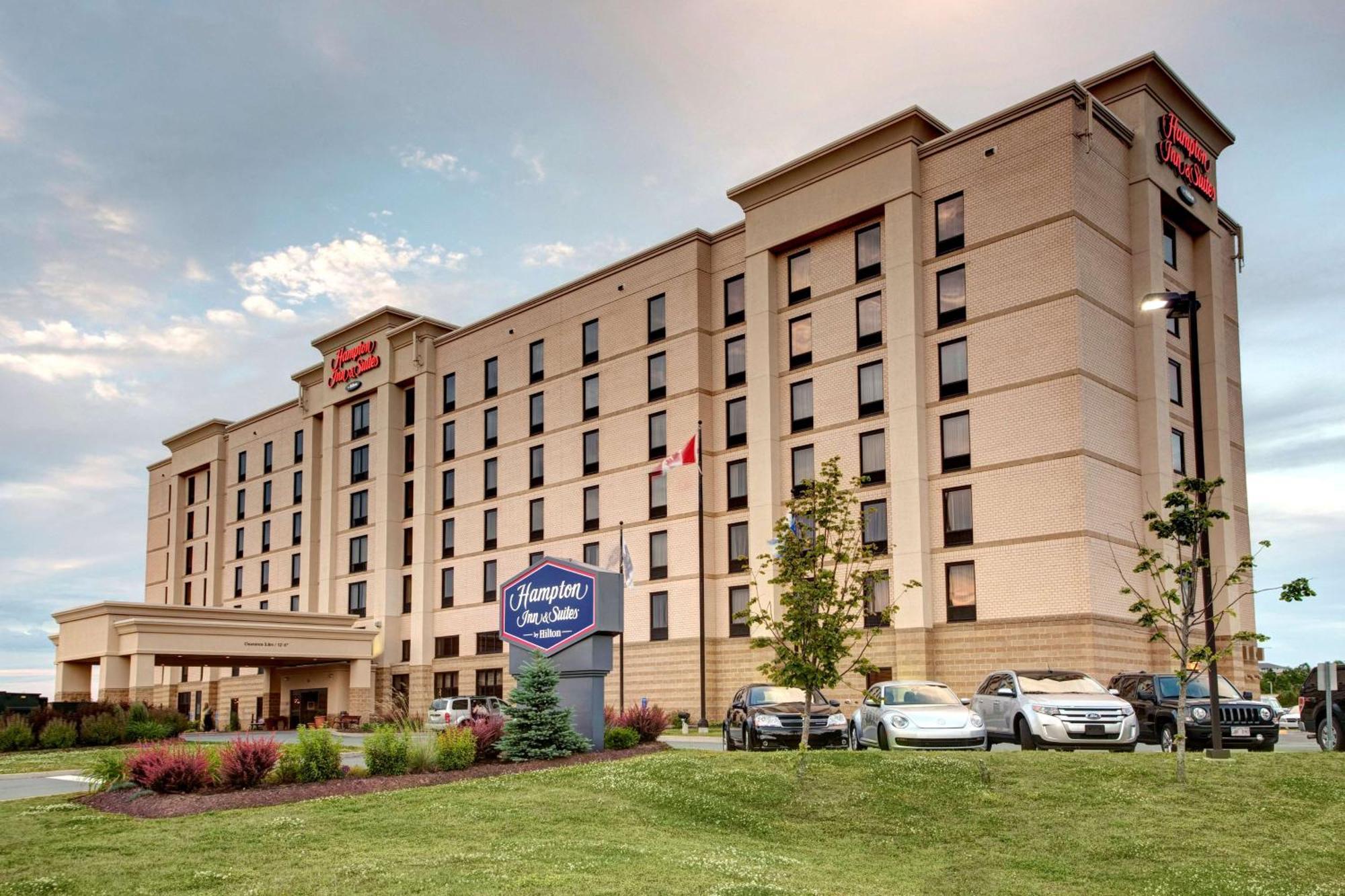 Hampton & By Hilton - Halifax
