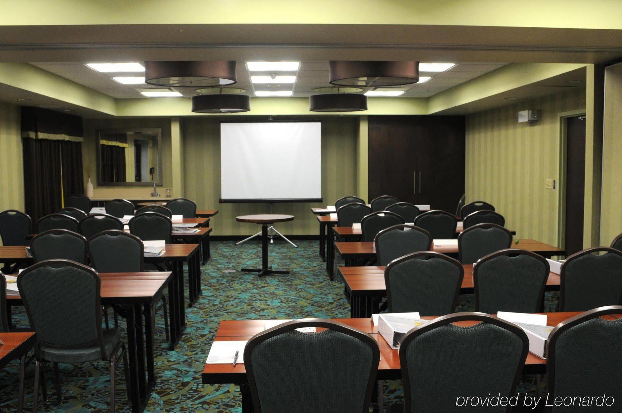 Hampton & By Hilton - Halifax Hotel