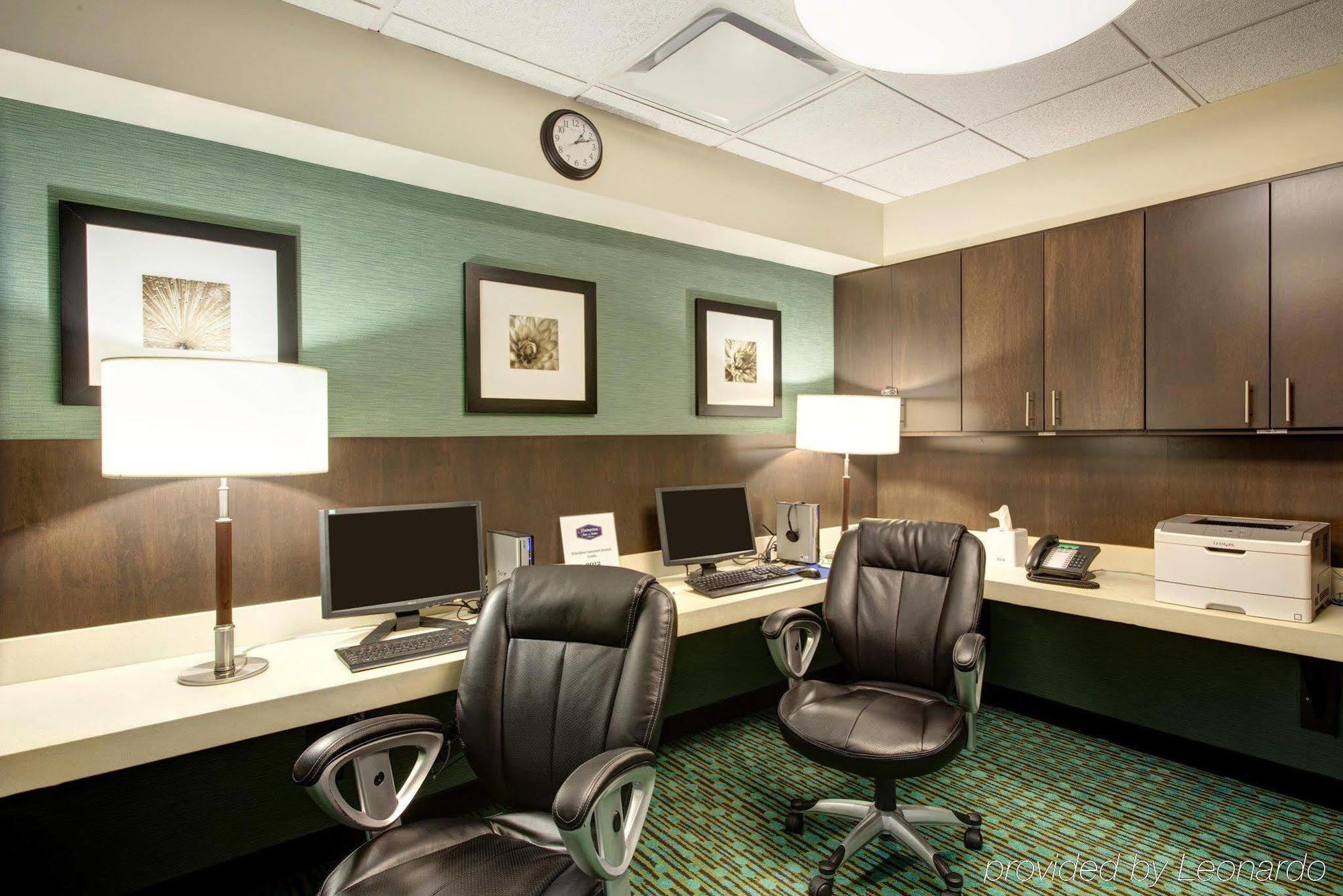 Hampton & By Hilton - Halifax 3*
