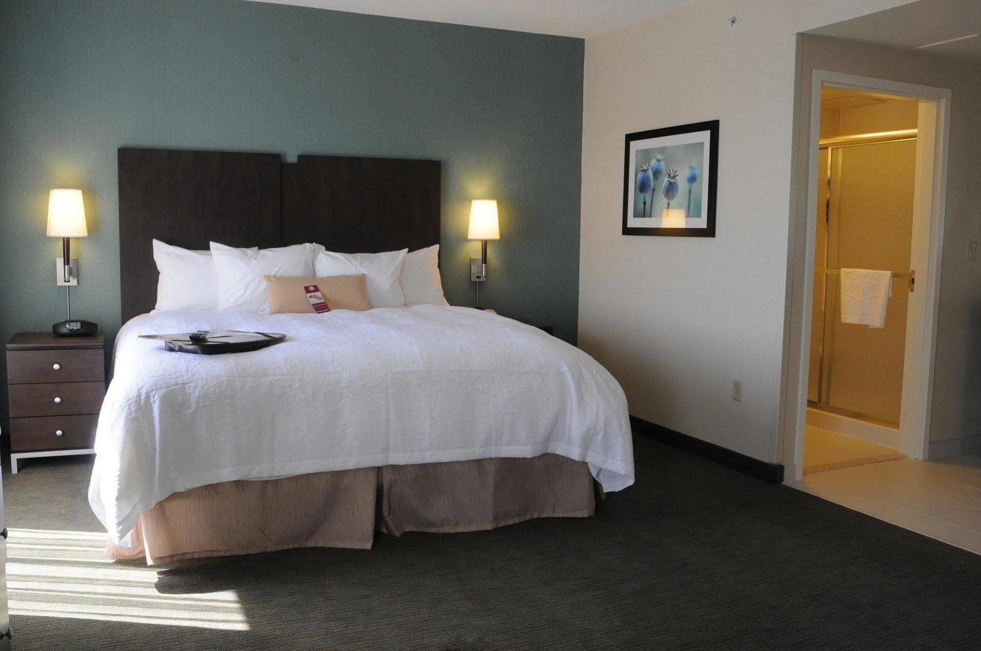 Hotel Hampton & By Hilton - Halifax Dartmouth